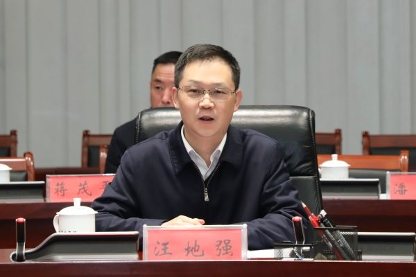 9682EEFE57BAF334E7AB54696EF42A31