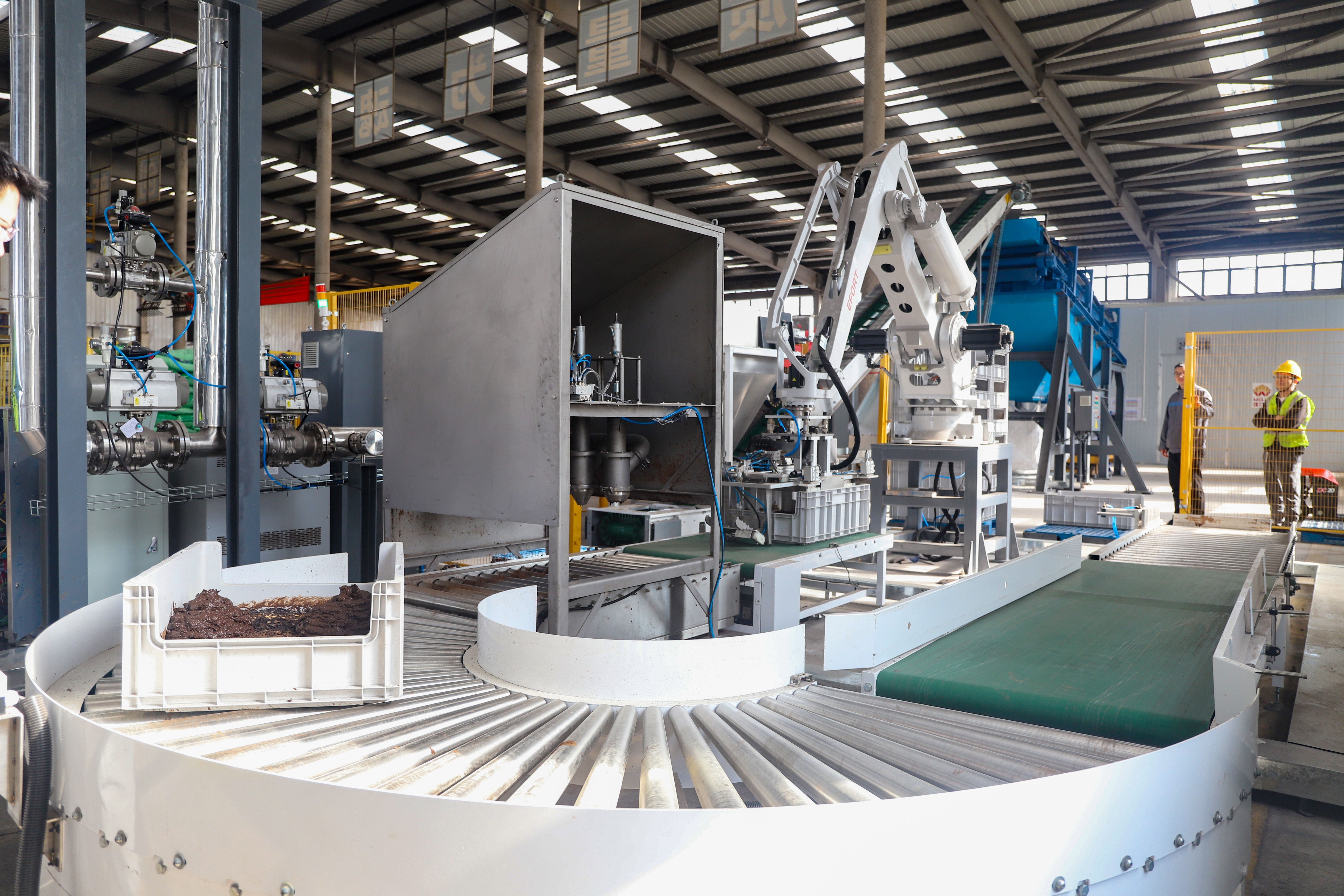 茅台循环产投公司优质酱酒糟昆虫转化中试项目正式启动