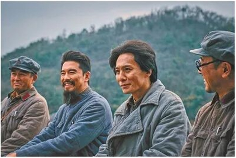 《人民日报》评电影《四渡》：重返历史现场 传承长征精神